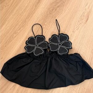 SHEIN Black Floral Embellished Crop Top